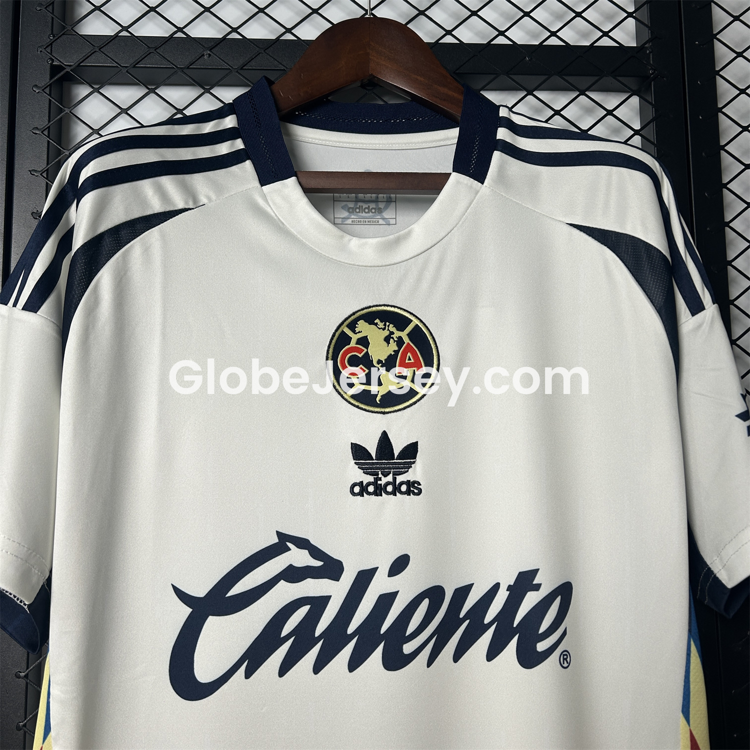 GlobeJersey-Club América 25-26 White Throwback Trefoil Special Edition Jersey - Fans Version