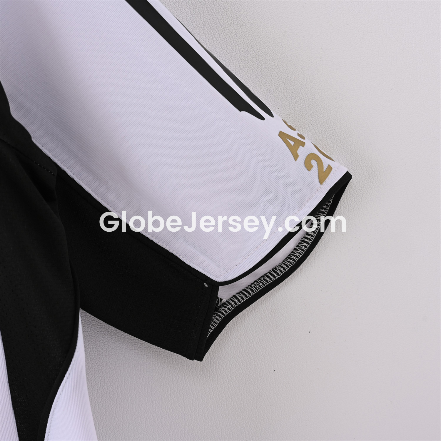 GlobeJersey-Retro Newcastle United 2006 Alan Shearer Testimonial Home Jersey