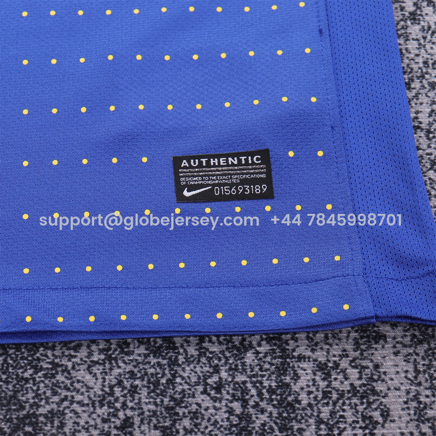 GlobeJersey-Retro Brazil 2010 Away Kids Kit