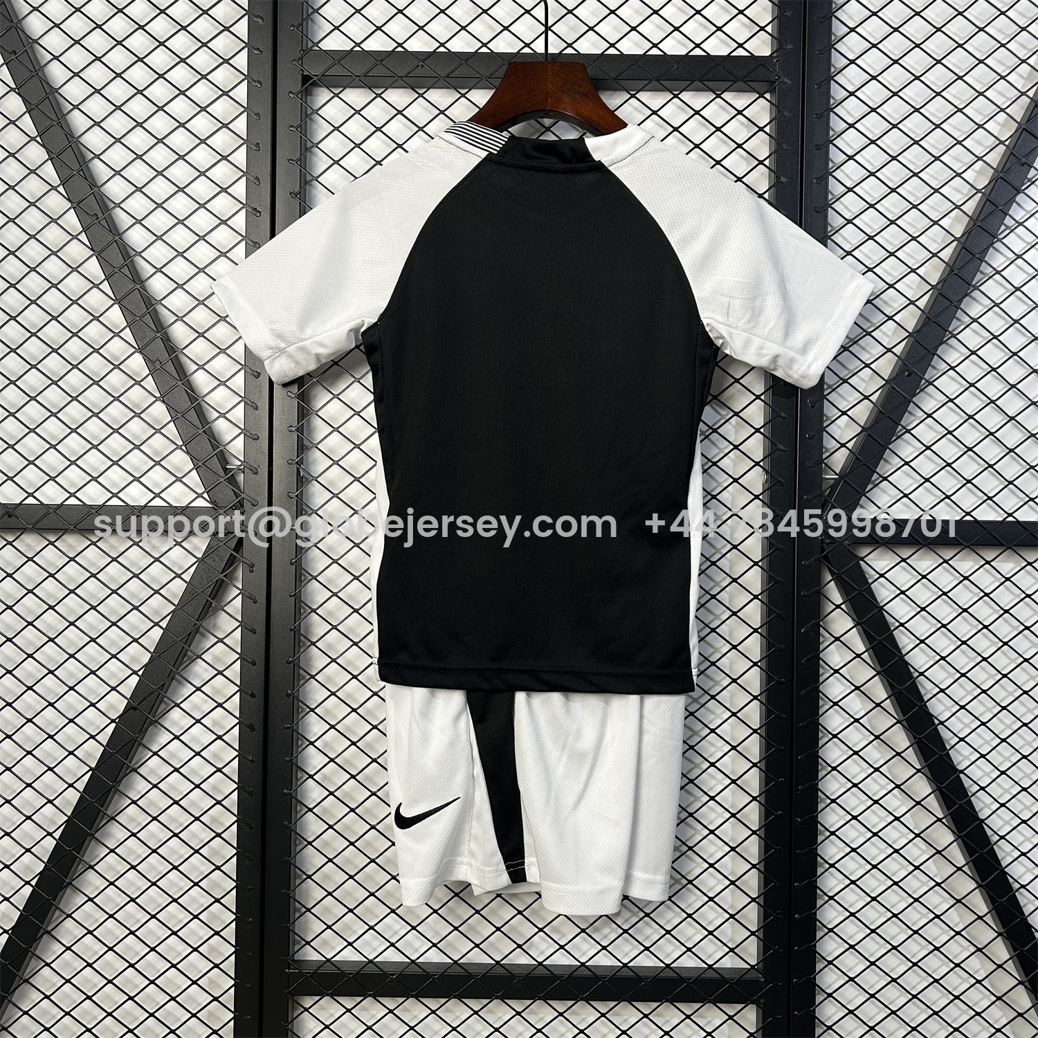 GlobeJersey-Corinthians 25-26 Home Kids Kit