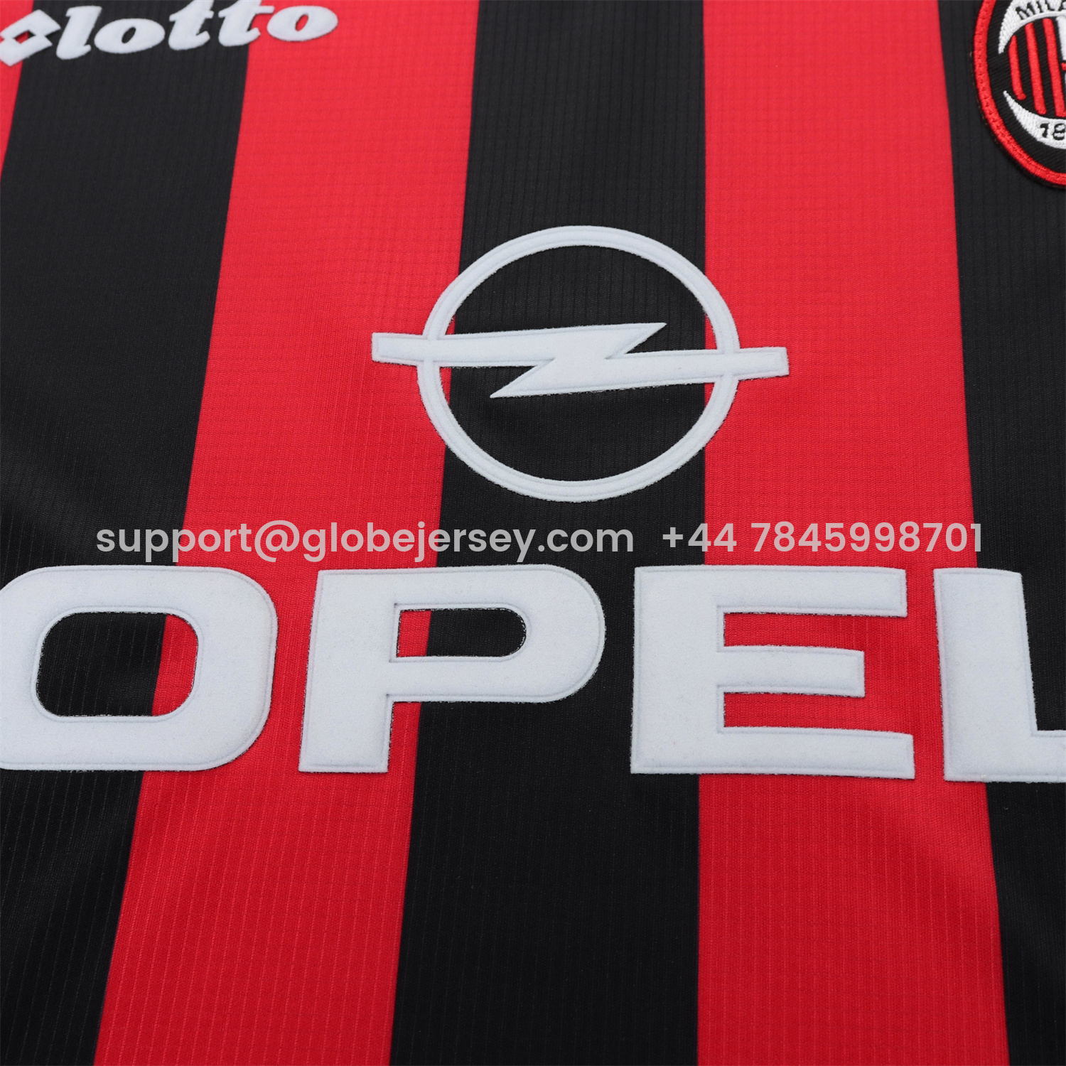 GlobeJersey-Retro AC Milan 1997-98 Home Kids Kit