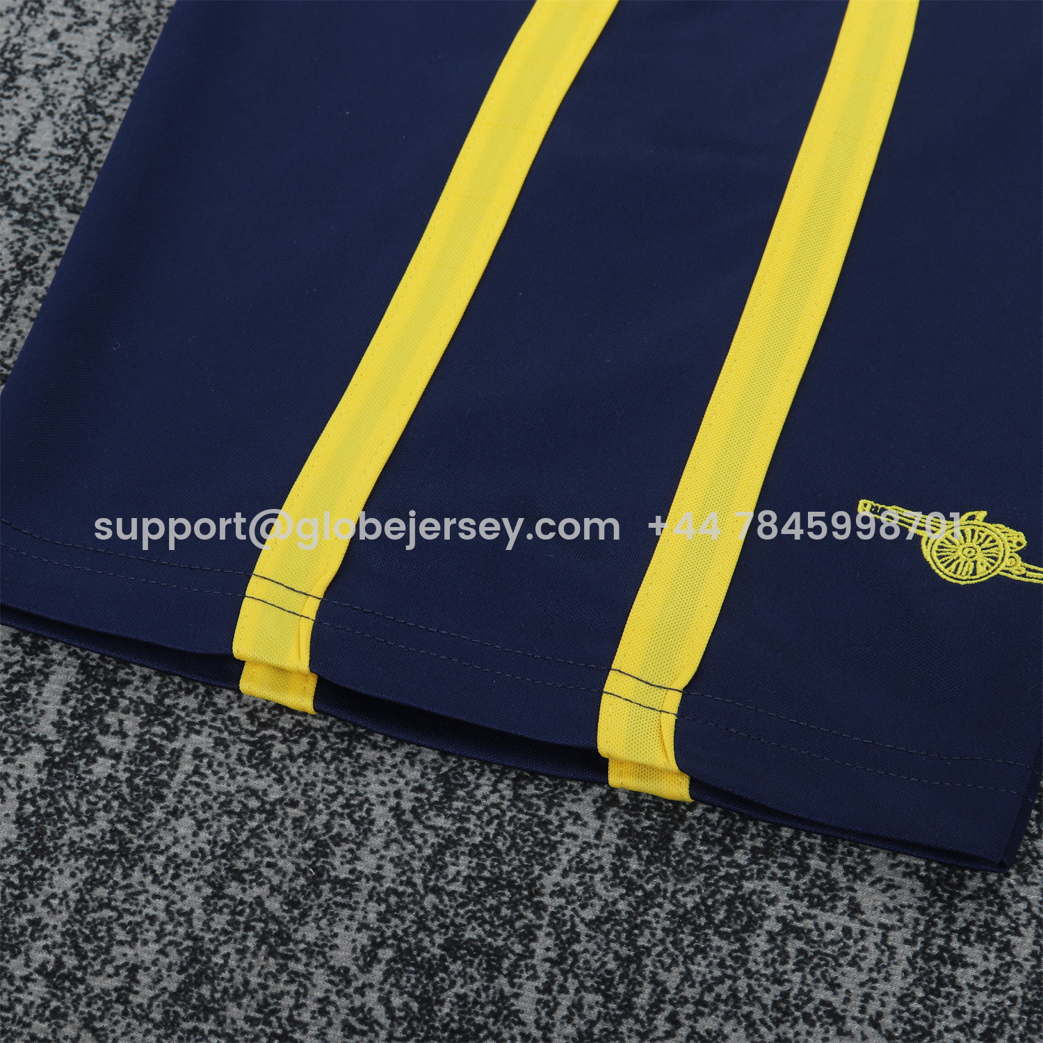 GlobeJersey-Retro Arsenal 2000-01 Away Kids Kit