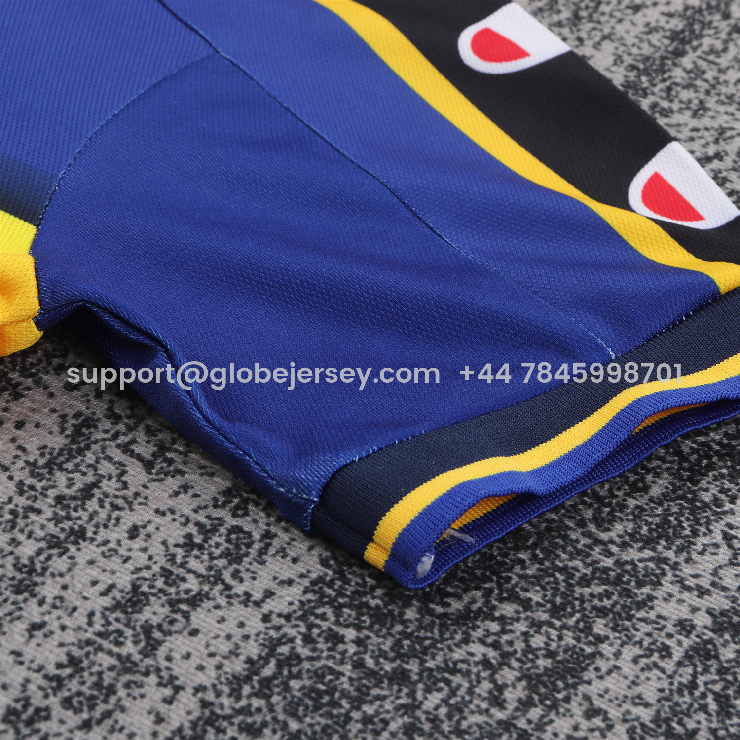 GlobeJersey-Retro Parma 2001-02 Home Kids Kit