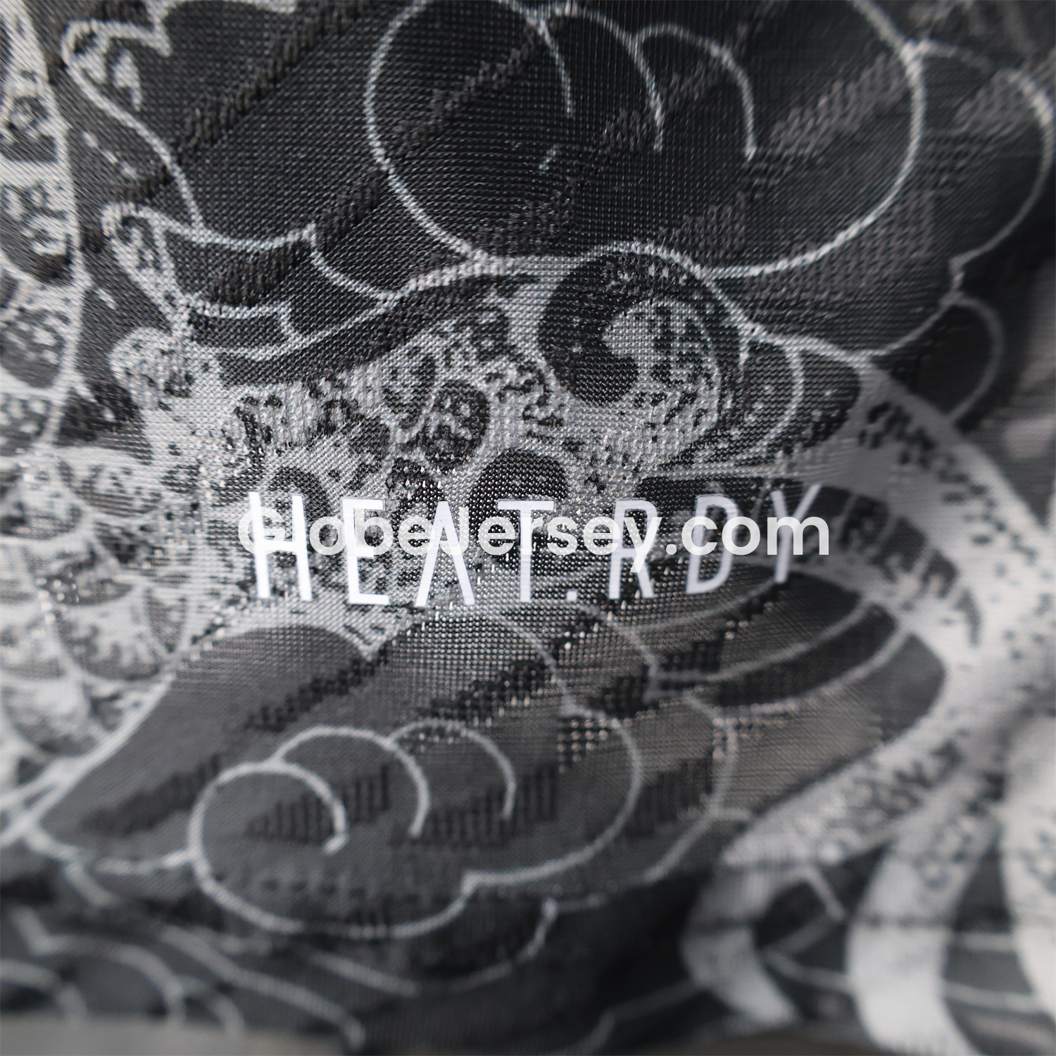 GlobeJersey-Real Madrid 25-26 Grey Chinese Loong and Auspicious Clouds Line Drawing Black Jersey - Player Version