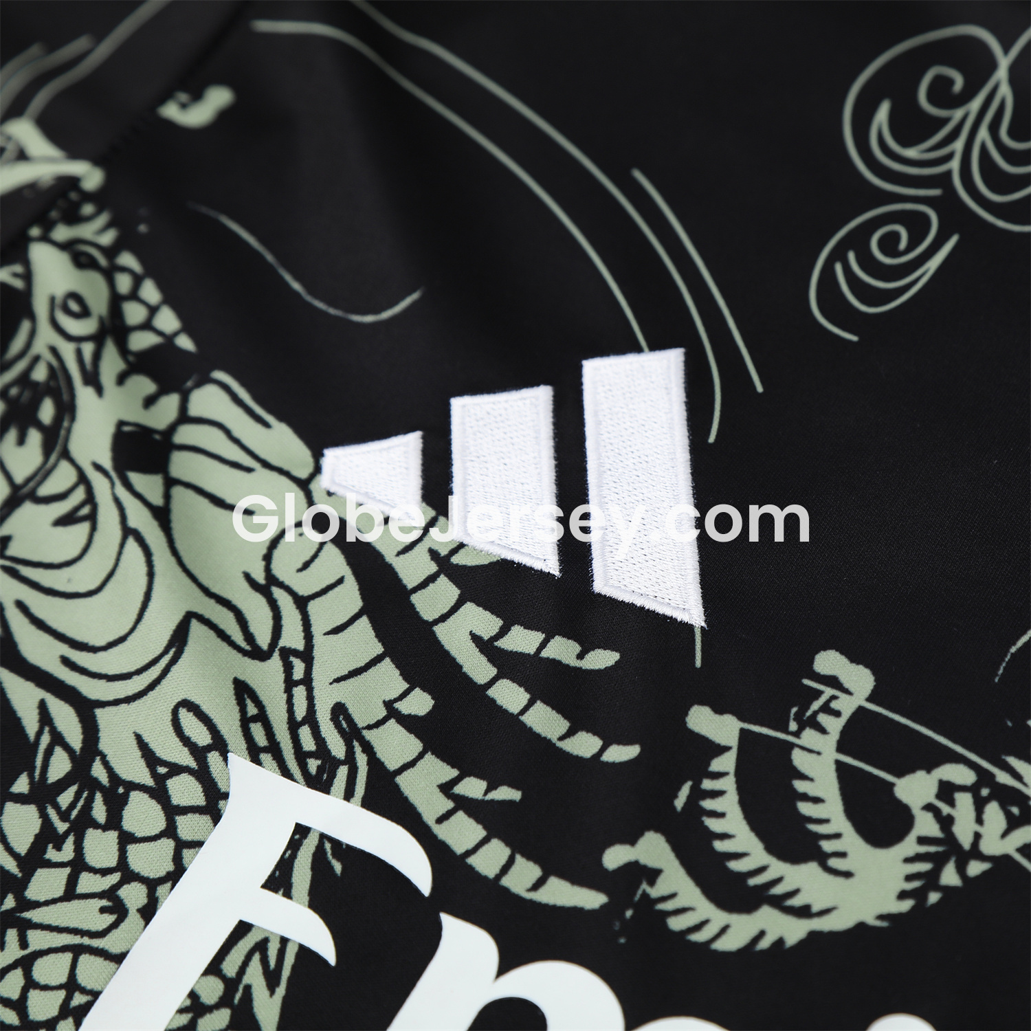 GlobeJersey-Real Madrid 25-26 Short-Sleeve Training Set - Green-Black Dragon Top & Black-White Shorts
