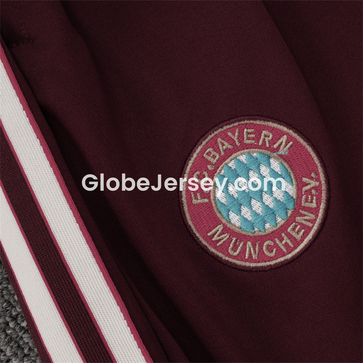 GlobeJersey-Bayern Munich 25-26 Throwback Trefoil Long Sleeves Training Set - Deep Red
