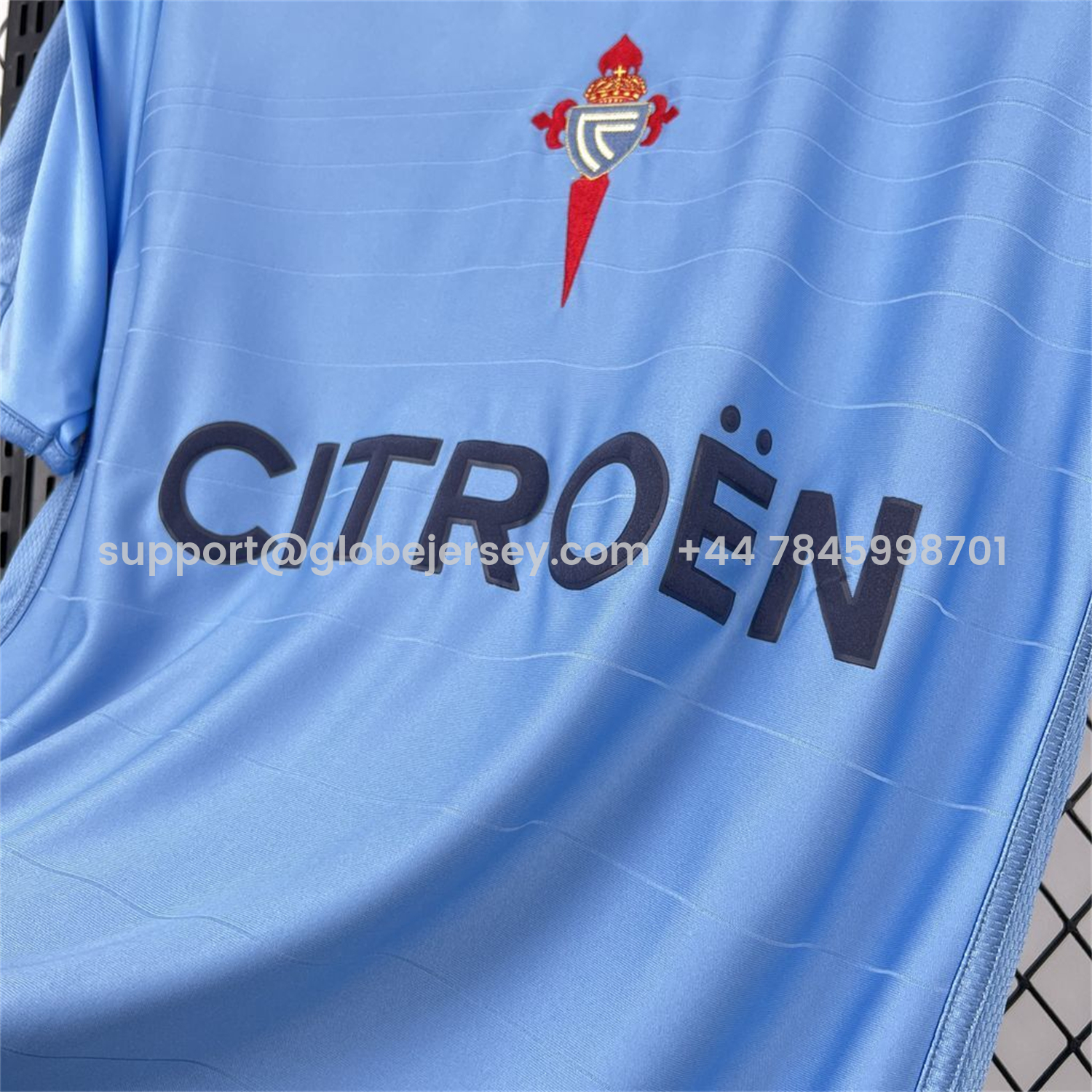 GlobeJersey-Retro Celta Vigo 2004-05 Home Jersey