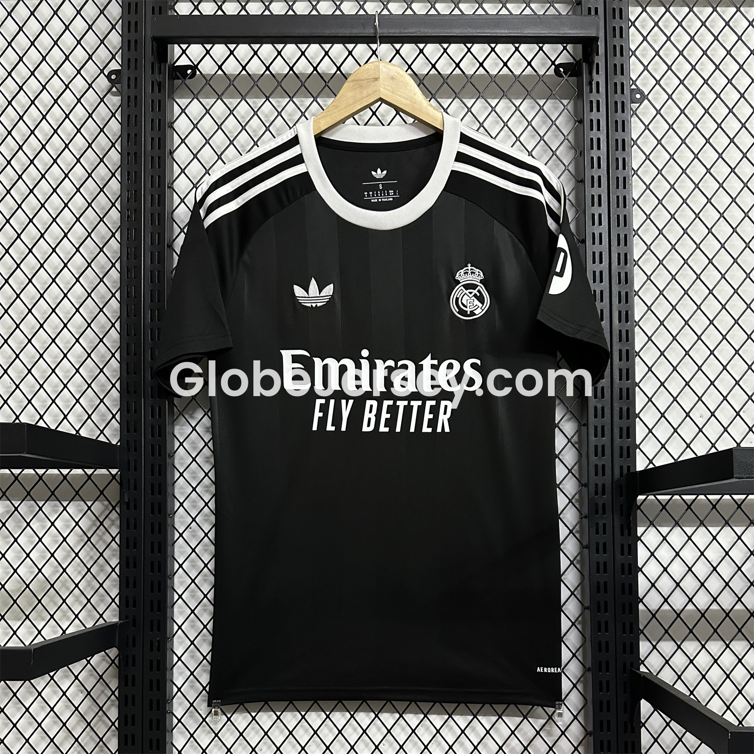 GlobeJersey-Real Madrid 25-26 Black Terrace Goalkeeper Jersey - Fans Version