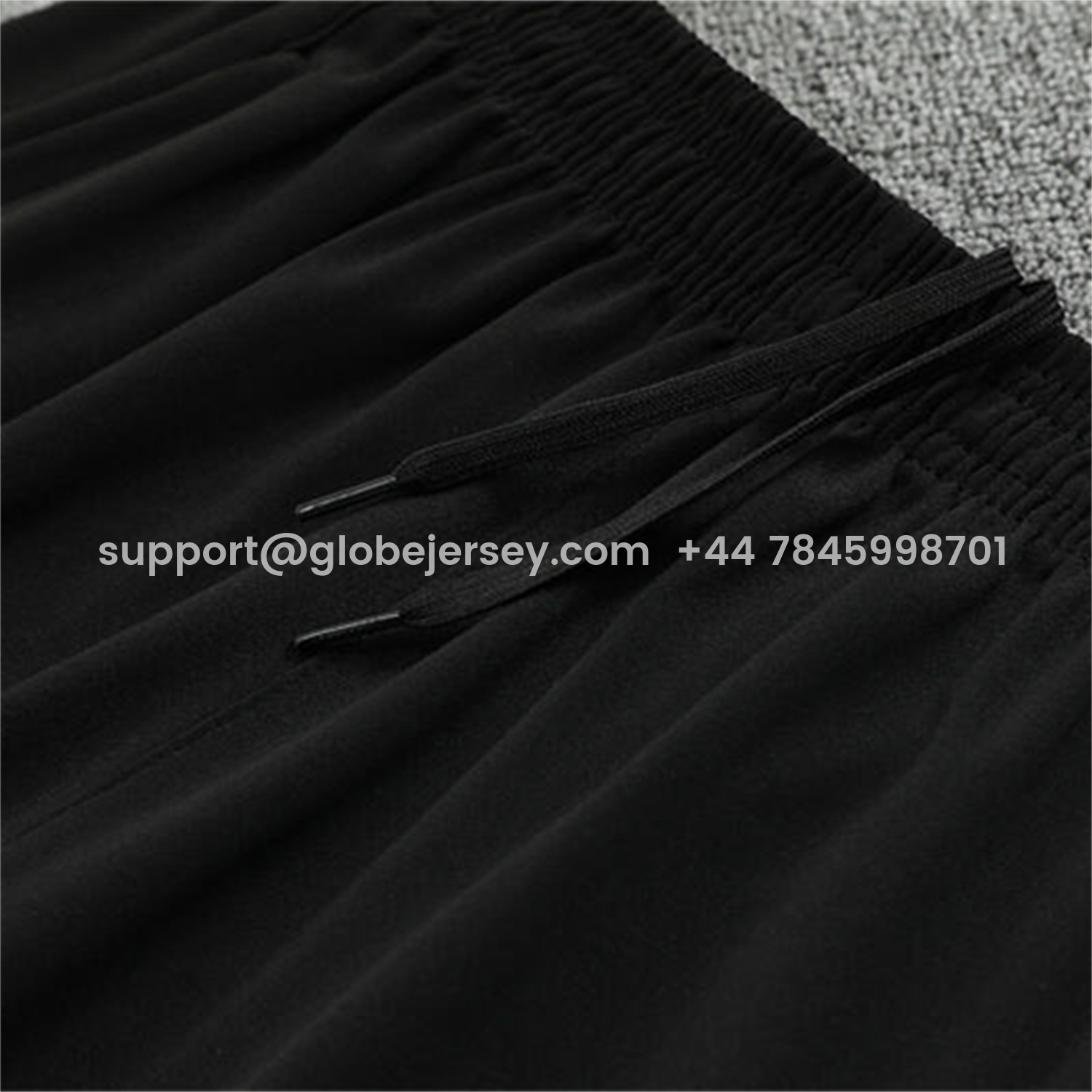 GlobeJersey-Manchester United 25-26 Kids Long Sleeve Training Set - White Top & Black Pants