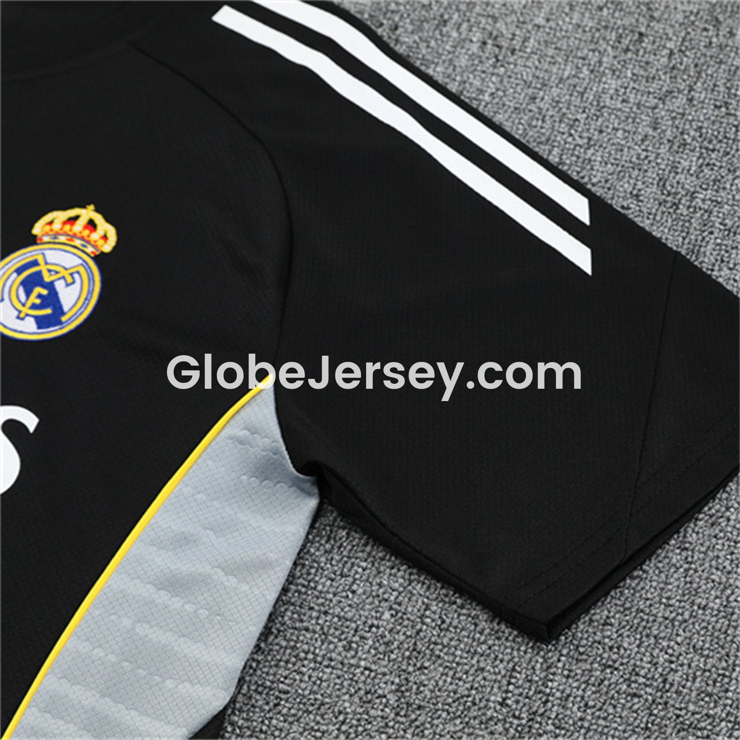 GlobeJersey-Real Madrid 25-26 Kids Short-Sleeve Training Set - Yellow Line Black Top and Black Shorts