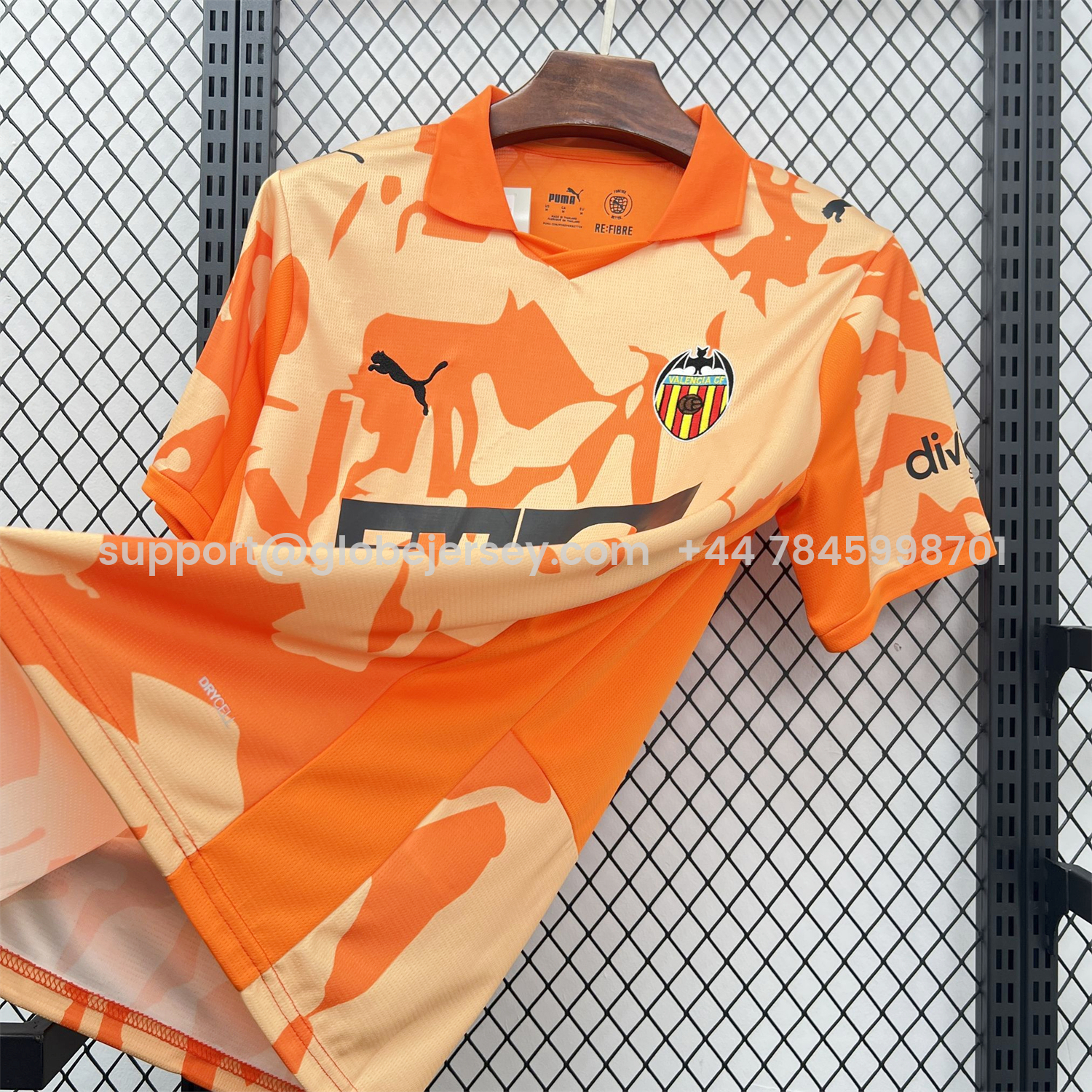 GlobeJersey-Valencia 25-26 Retro Style Jersey - Fans Version