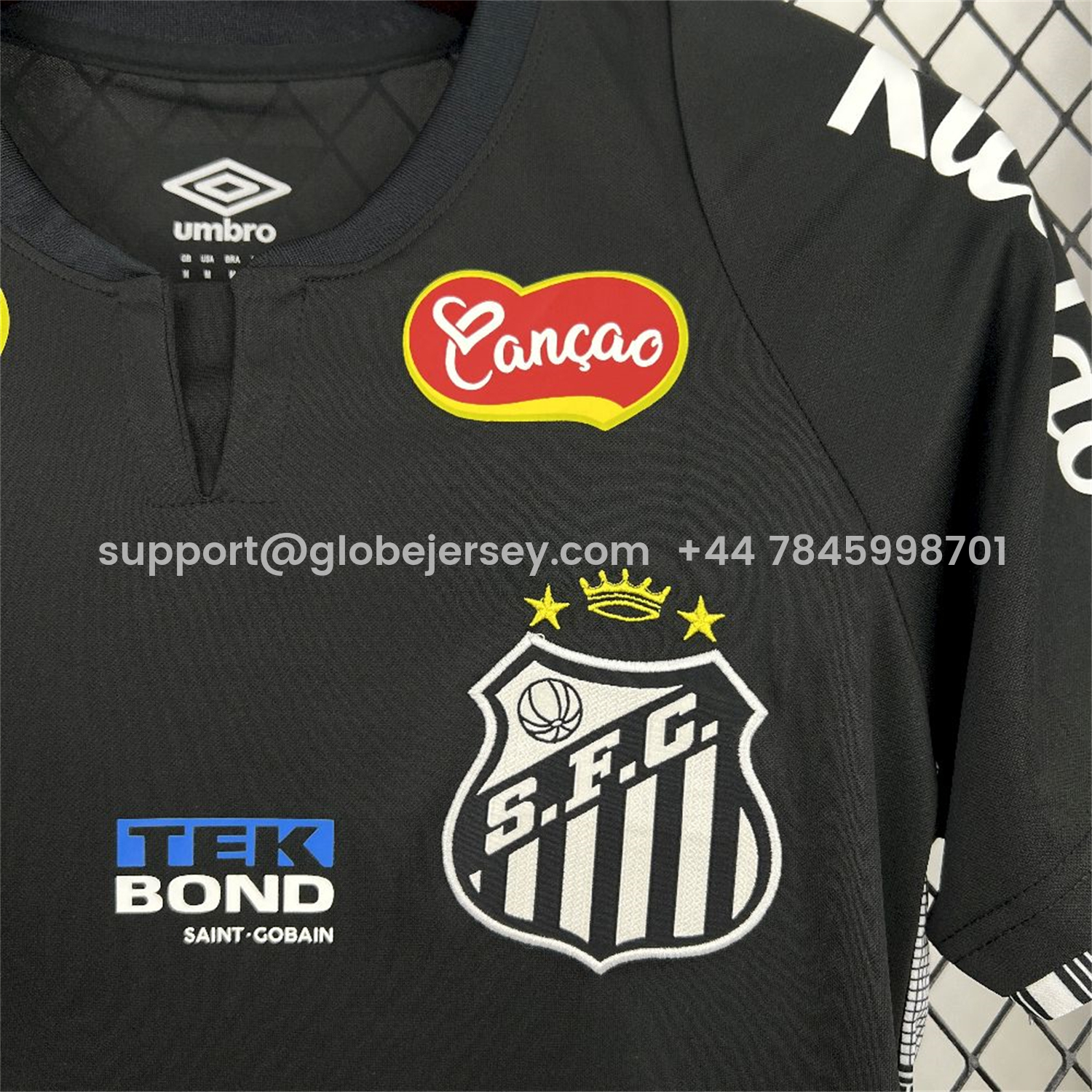 GlobeJersey-Santos 25-26 Black Goalkeeper Jersey with Sponsors - Fans Version