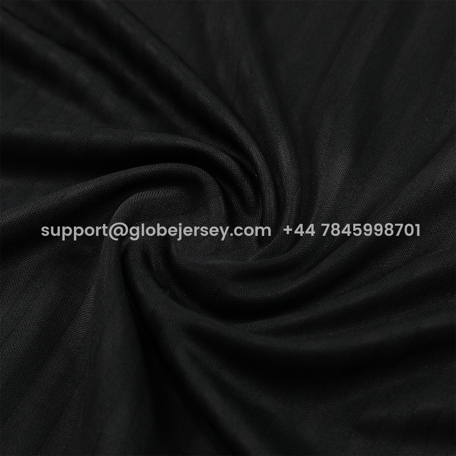 GlobeJersey-Manchester United 25-26 Vest Training Set - Red Retro Logo Black Vest & Black Shorts