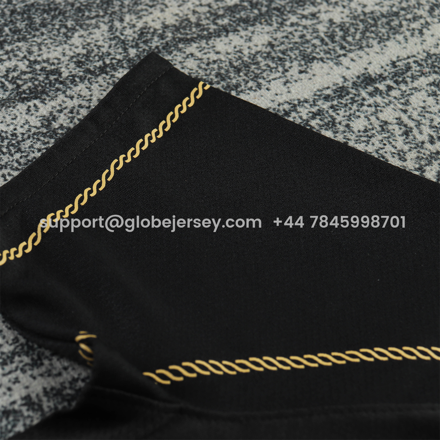 GlobeJersey-Retro Portugal 2006 Away Kids Kit