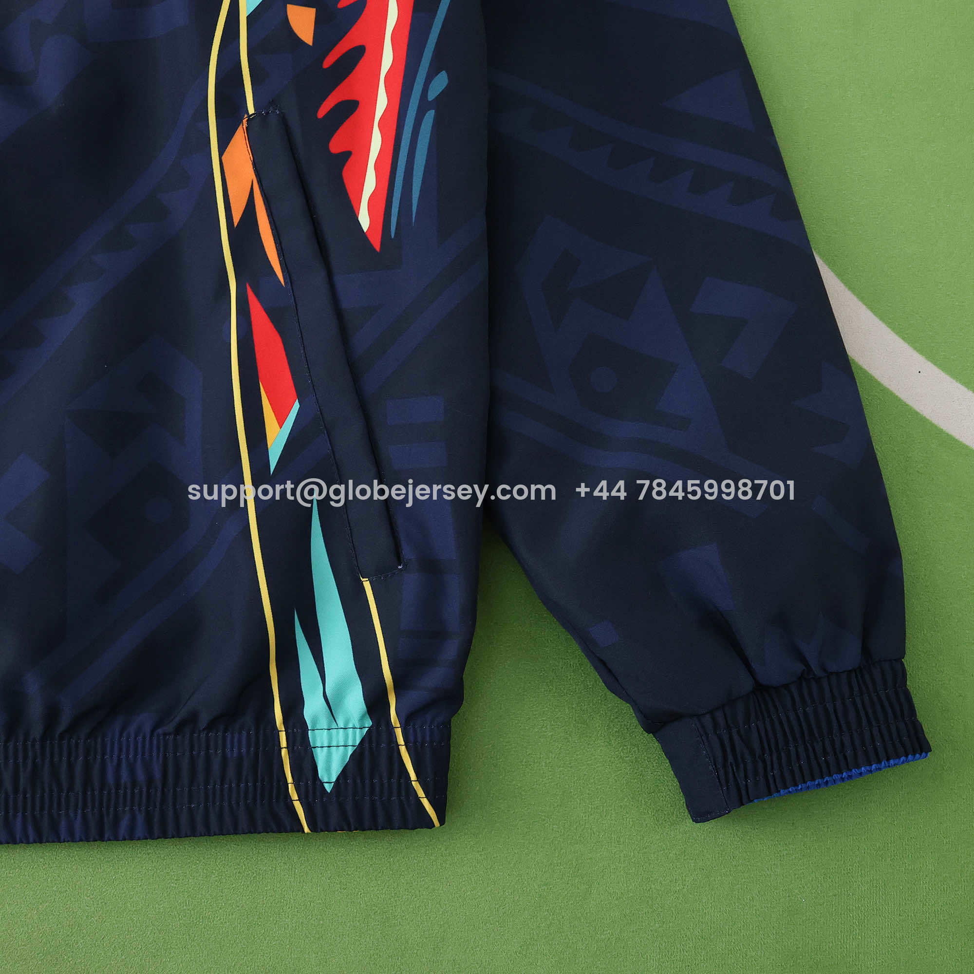 GlobeJersey-Club América 25-26 Throwback Double Sided Reversible Windbreaker - Blue & Black
