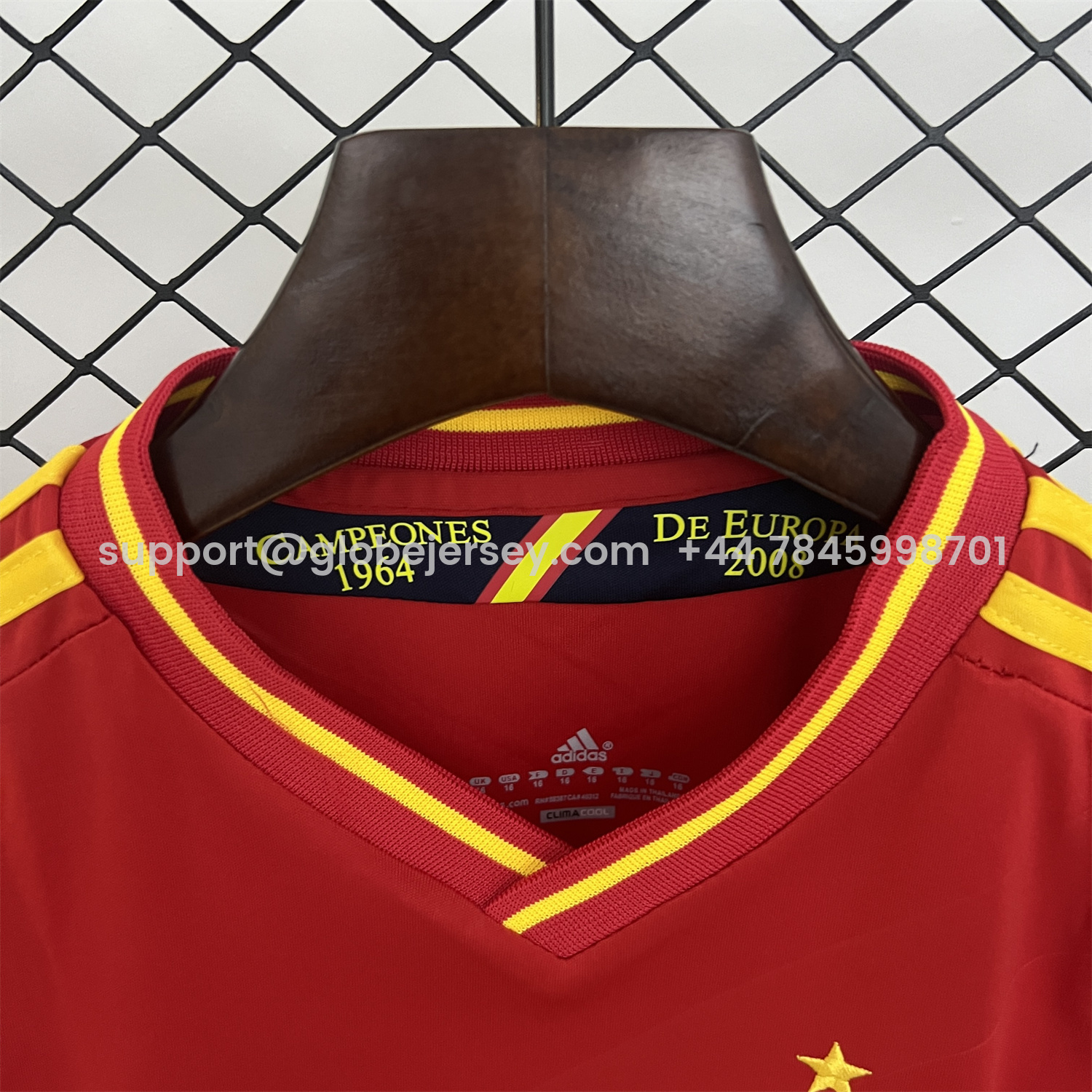GlobeJersey-Retro Spain 2012 Home Kids Kit