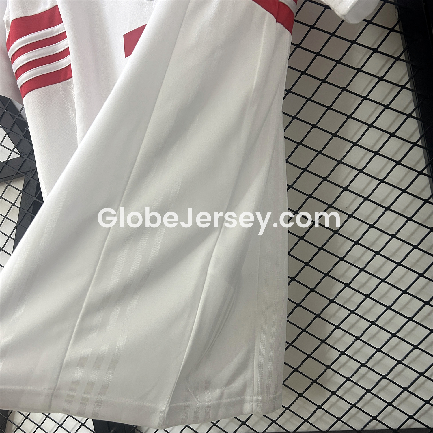 GlobeJersey-Retro Benfica 1997-99 European Away Jersey