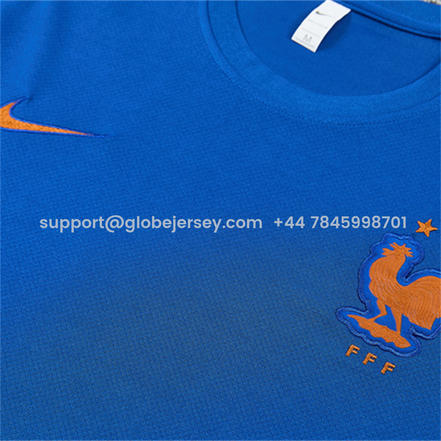 GlobeJersey-France 2026 Short-Sleeve Training Set - Blue Top & Shorts