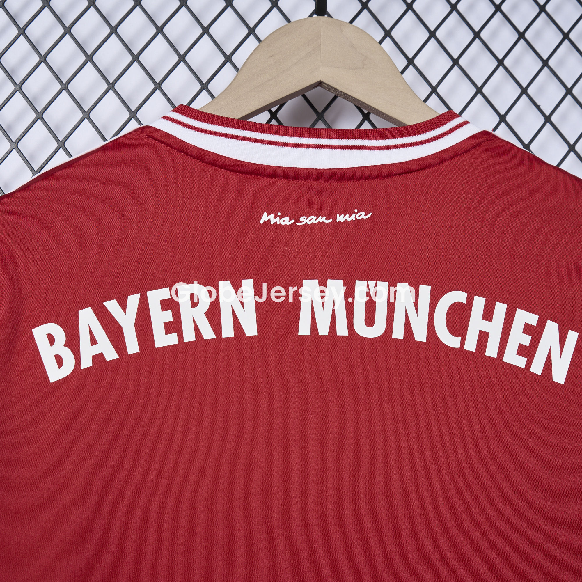 GlobeJersey-Retro Bayern Munich 13-14 Home Jersey