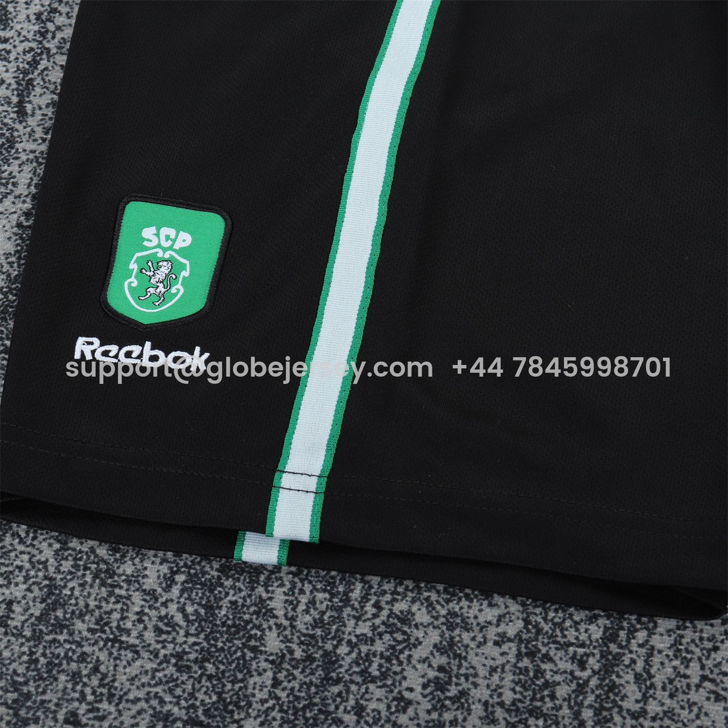 GlobeJersey-Retro Sporting CP 1999-00 Home Kids Kit
