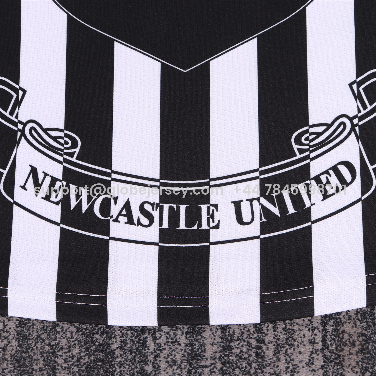 GlobeJersey-Retro Newcastle United 1997-99 Home Kids Kit