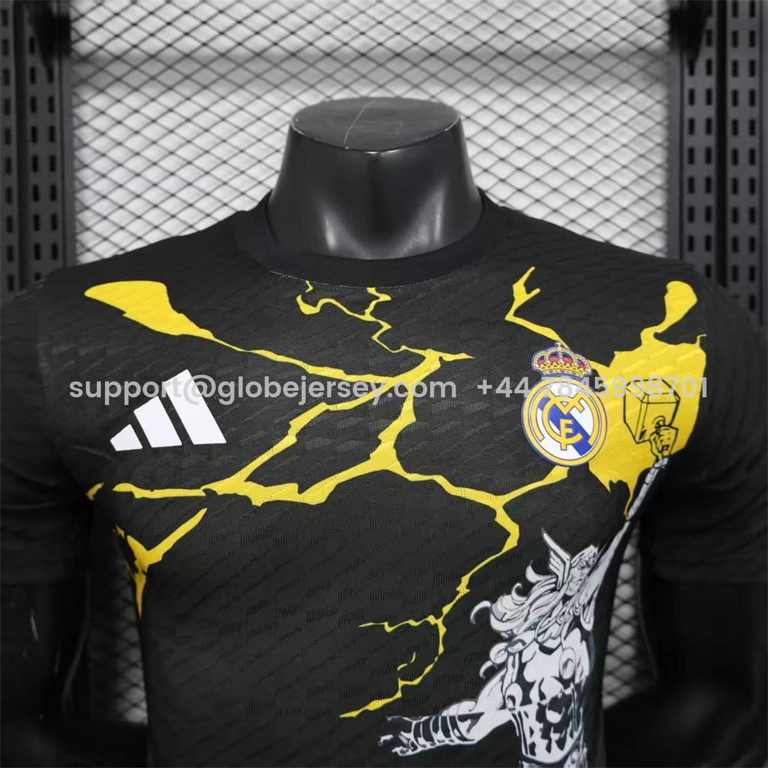 GlobeJersey-Real Madrid 25-26 Black Thunder Comics Special Jersey - Player Version