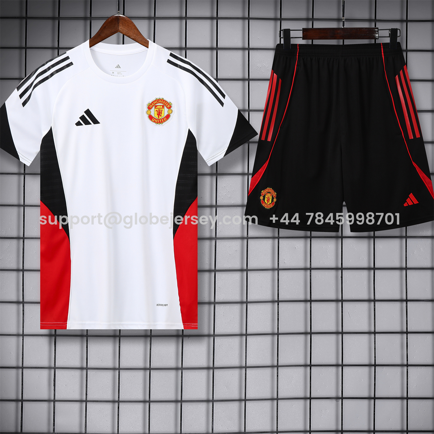 GlobeJersey-Manchester United 25-26 Short-Sleeve Training Set - Red Black Blocks White Top & Black Shorts