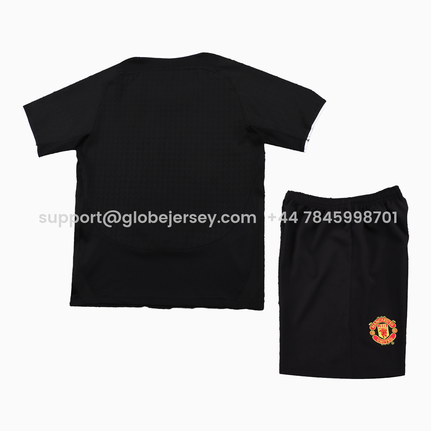 GlobeJersey-Retro Manchester United 2003-04 Away Kids Kit
