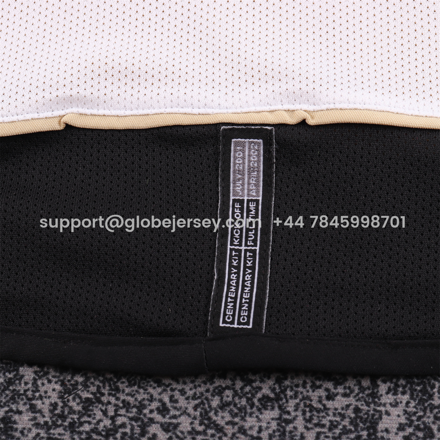 GlobeJersey-Retro Manchester United 2001-02 100th Centery Kids Kit - White