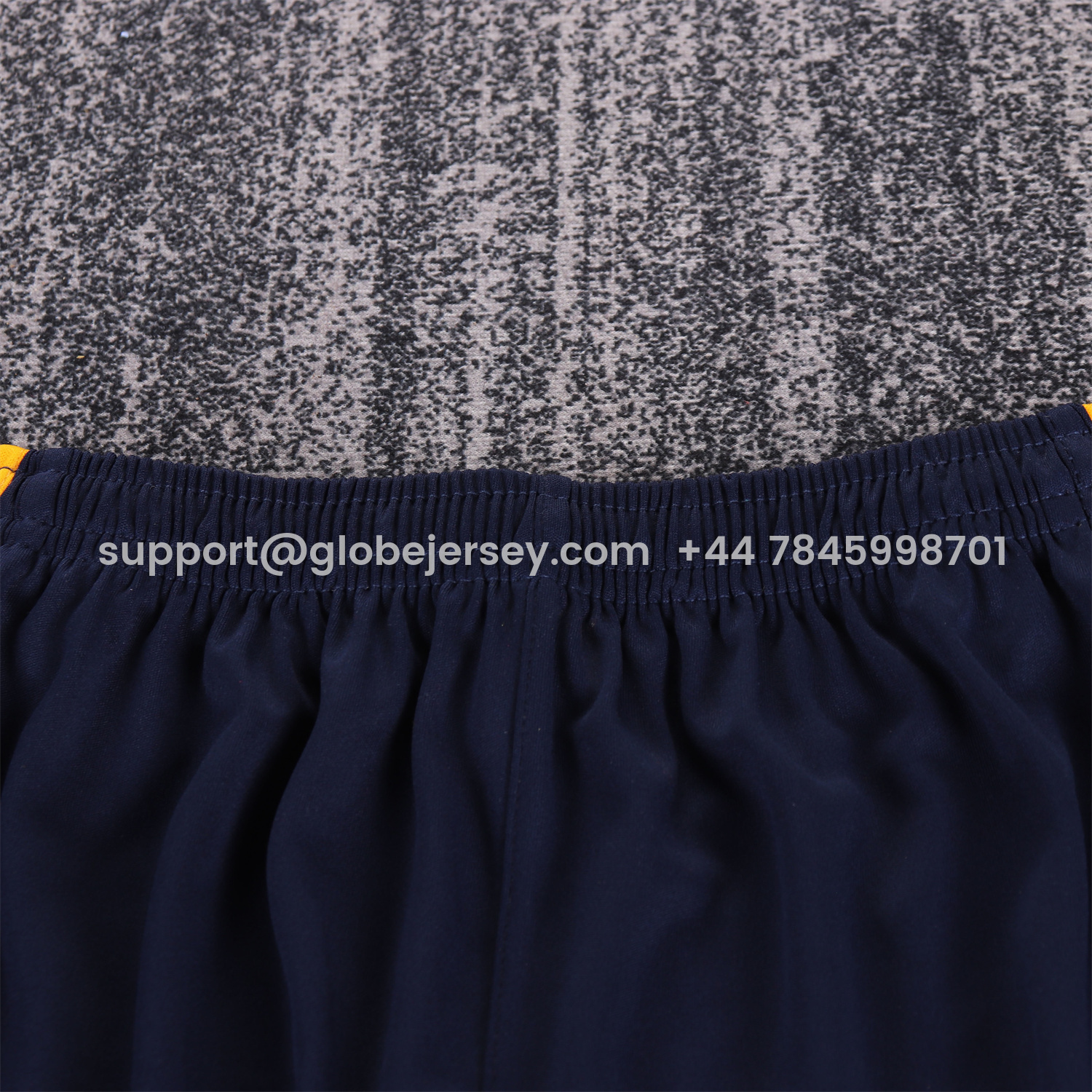 GlobeJersey-Retro Newcastle United 1997-99 Home Kids Kit