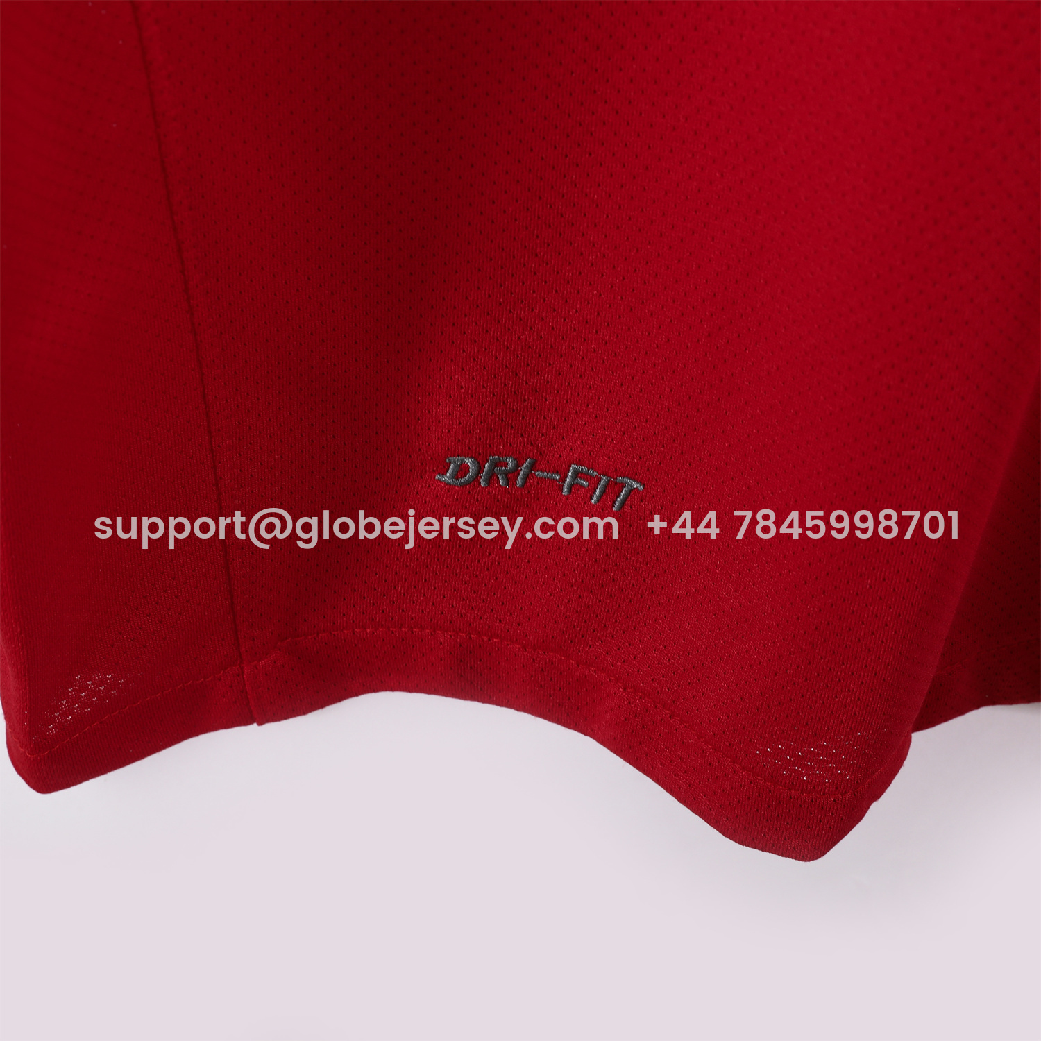 GlobeJersey-Retro Manchester United 2011-12 Home Jersey