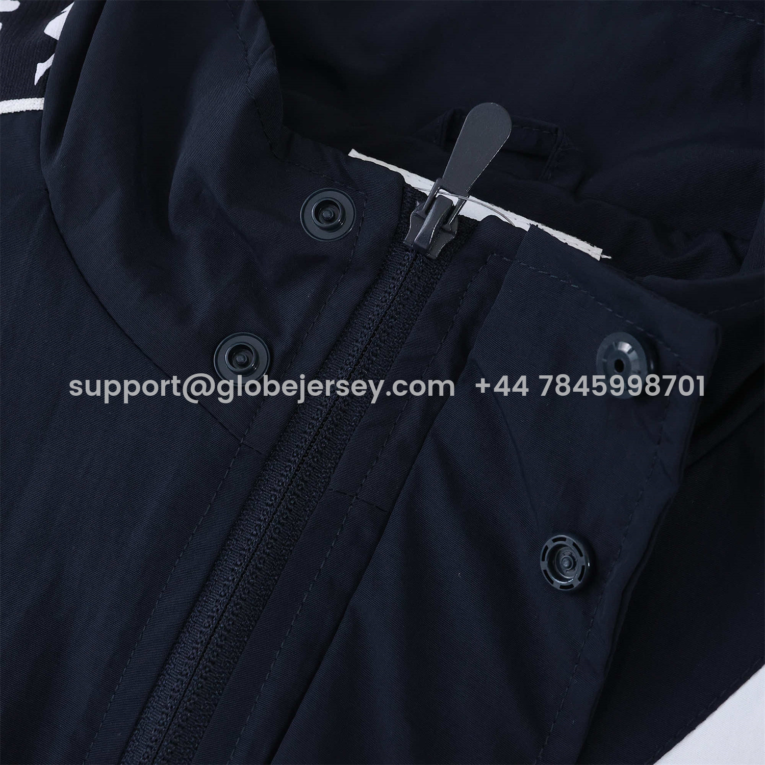 GlobeJersey-Real Madrid 25-26 Throwback Windbreaker Jacket - Black