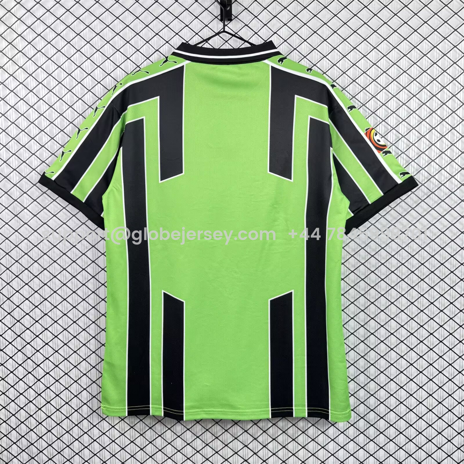 GlobeJersey-Retro Wolfsburg 1999-00 Away Jersey