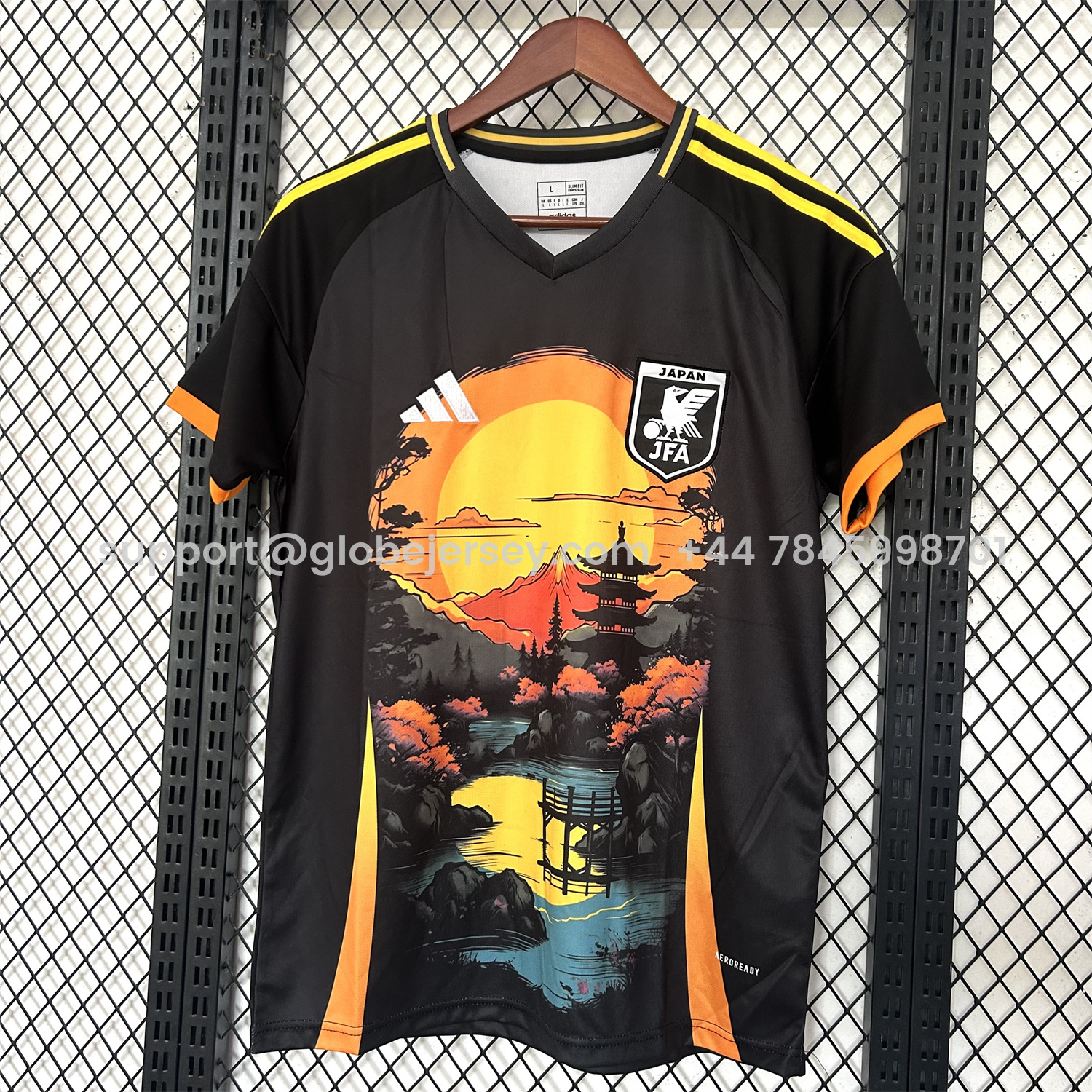 GlobeJersey-Japan 25-26 Flowing Water In Front Of The Temple At Sunset Black Special Jersey - Fans Version