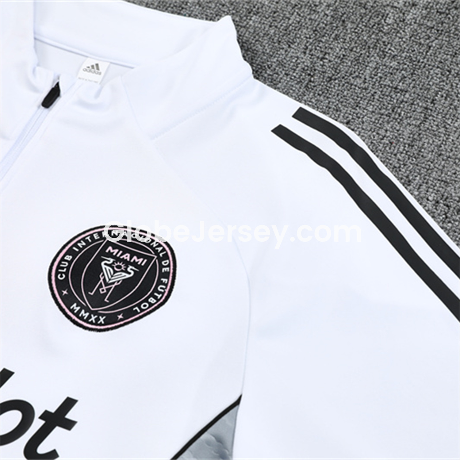 GlobeJersey-INT M.A.M 25-26 Kid Long Sleeves Training Set - White Top & Black Pants