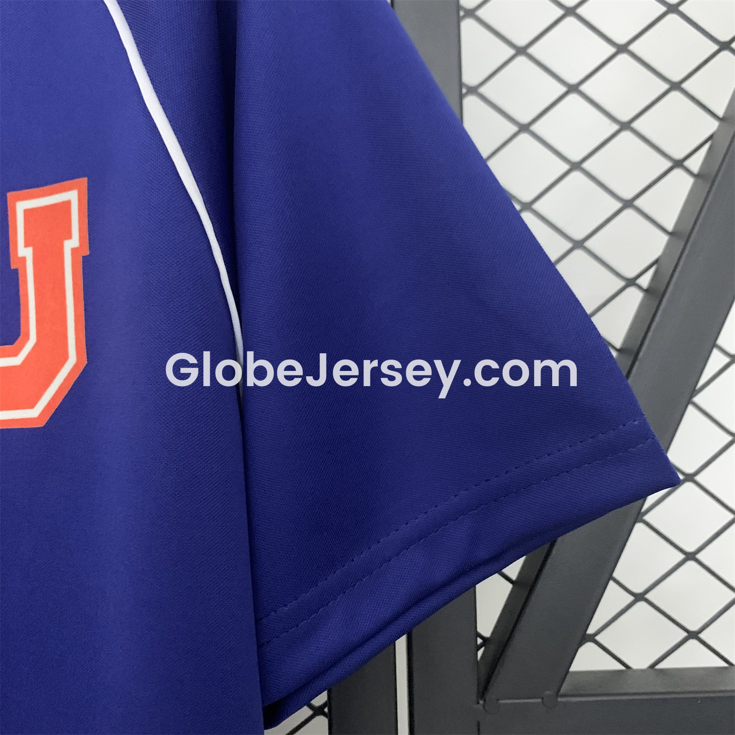 GlobeJersey-Retro Universidad De Chile 1993 Home Unsponsored Jersey