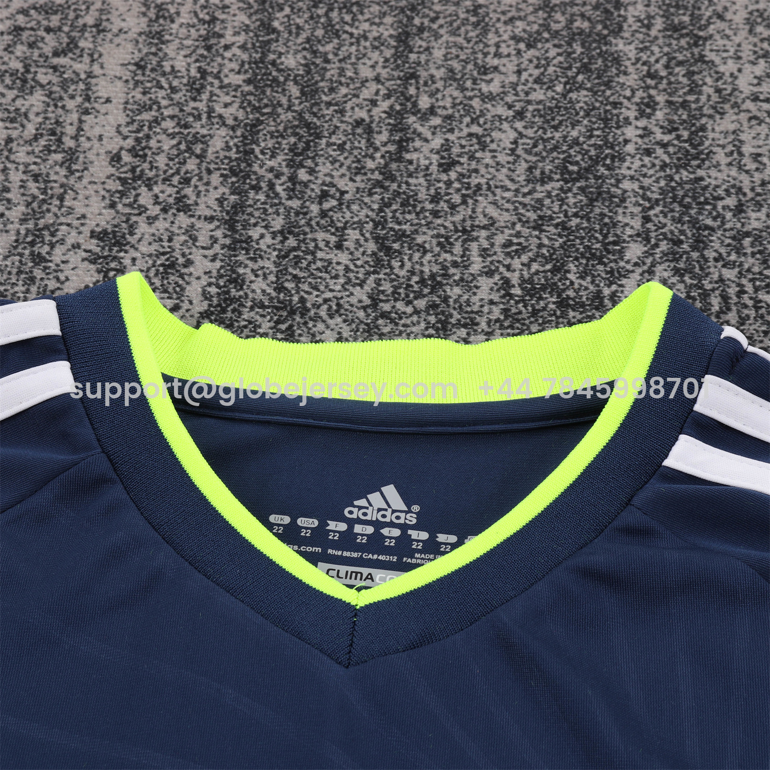 GlobeJersey-Retro Real Madrid 2010-11 Away Kids Kit