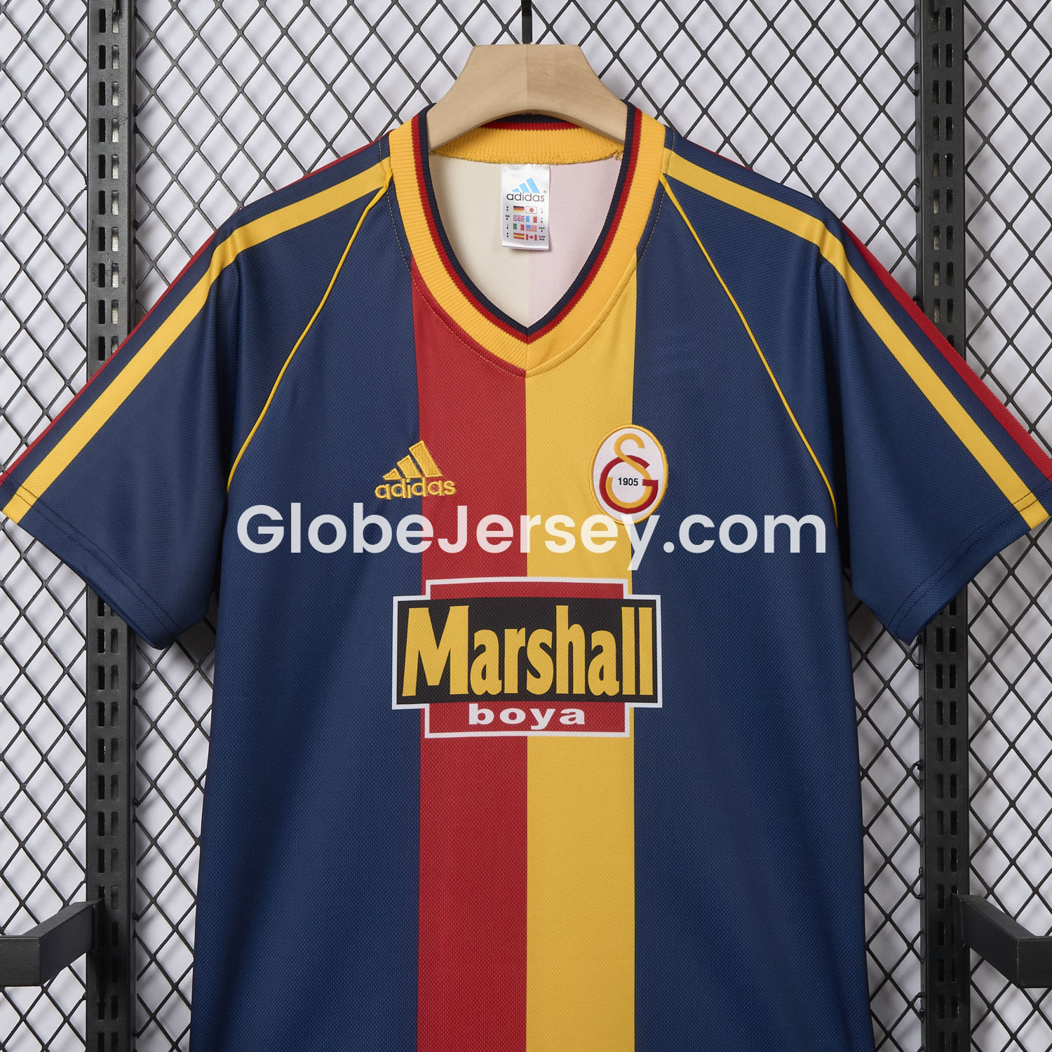 GlobeJersey-Retro Galatasaray 1998-99 Third Jersey