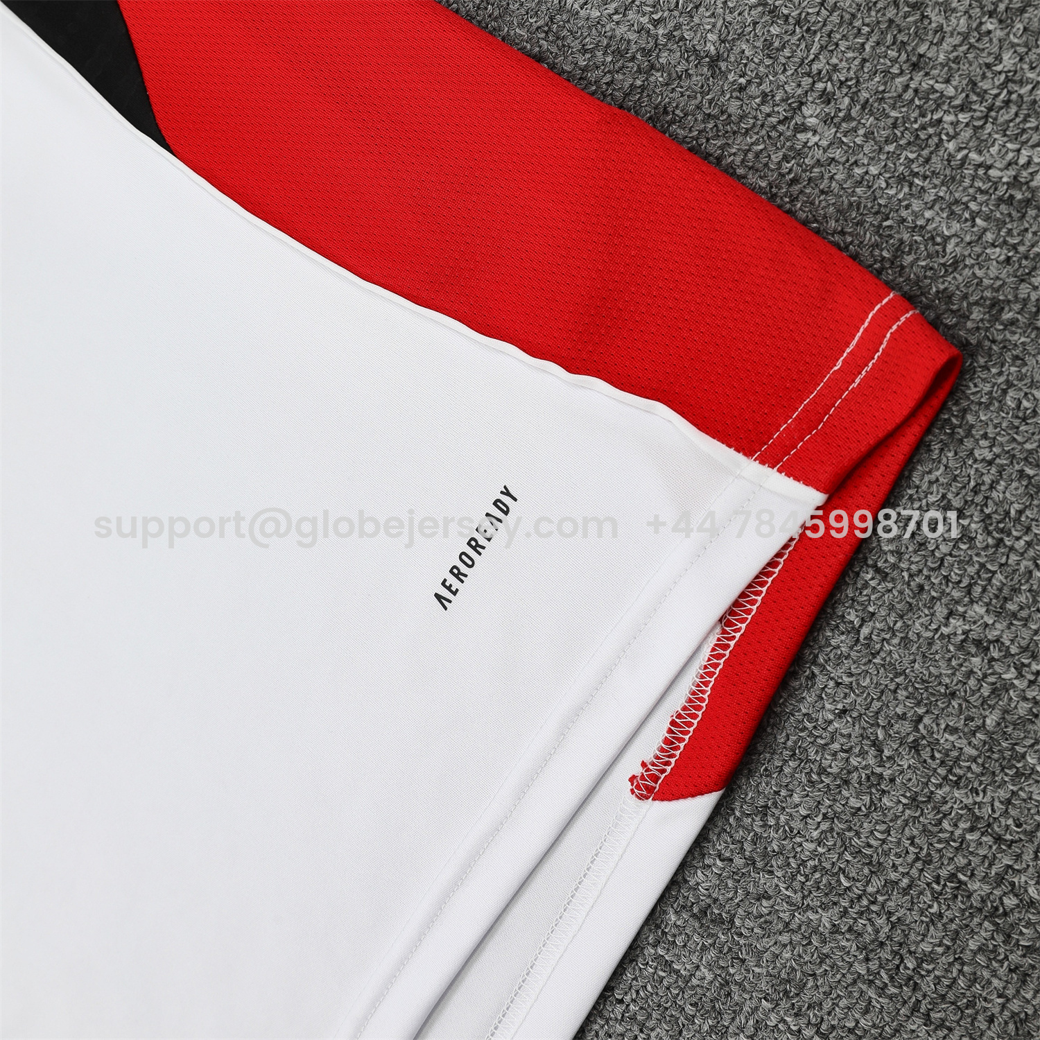 GlobeJersey-Manchester United 25-26 Short-Sleeve Training Set - Red Black Blocks White Top & Black Shorts