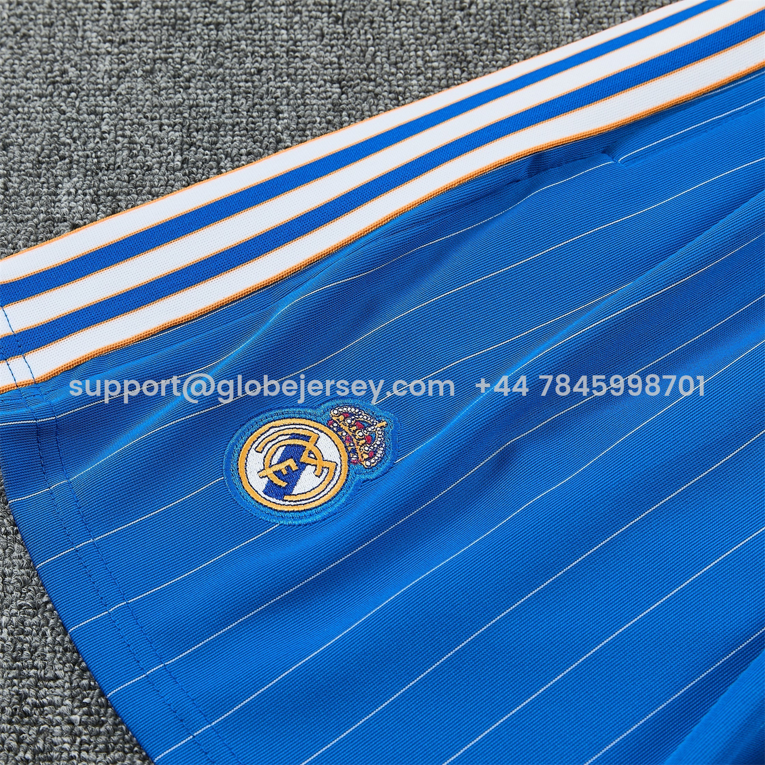 GlobeJersey-Real Madrid 25-26 Retro Style Vest Training Set - Blue With White Stripes Top & Pants