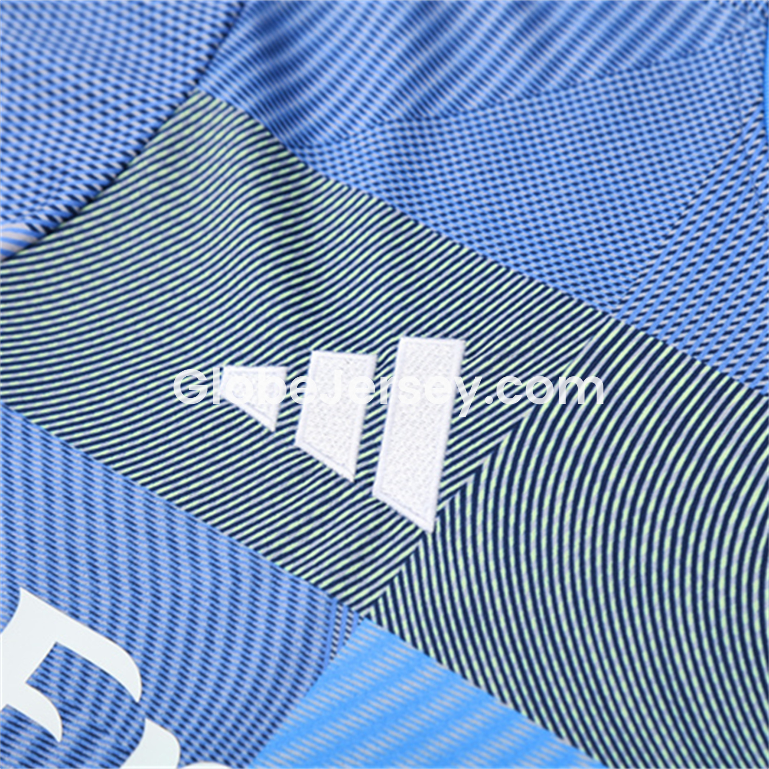 GlobeJersey-Real Madrid 25-26 Pre-Match Short-Sleeve Training Set - Blue-Gray Camouflage Top and Blue Shorts