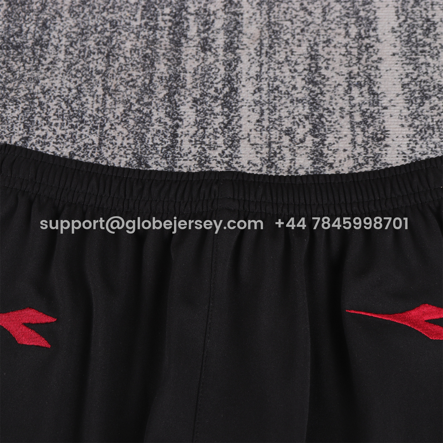 GlobeJersey-Retro Roma 2005-06 Home Kids Kit