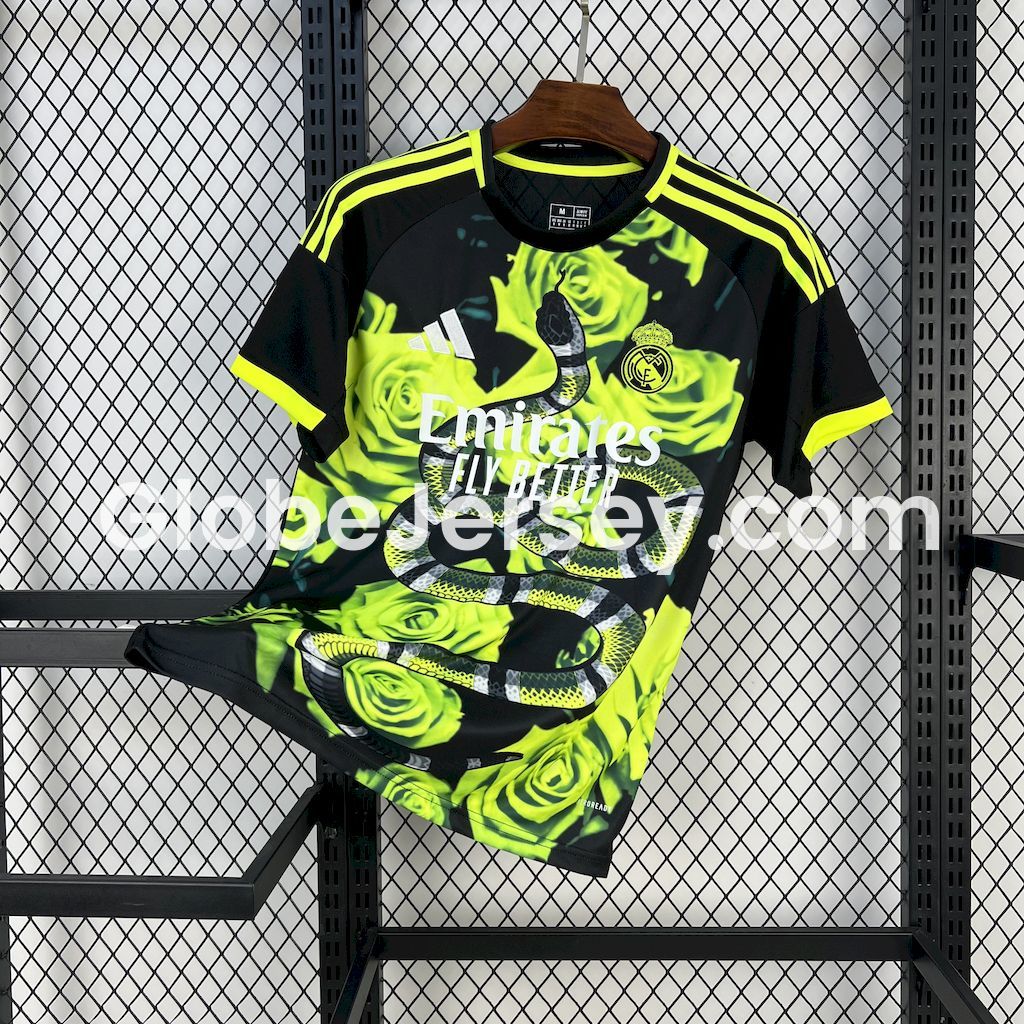 GlobeJersey-Real Madrid 25-26 Snake and Green Flowers Black Jersey - Fans Version