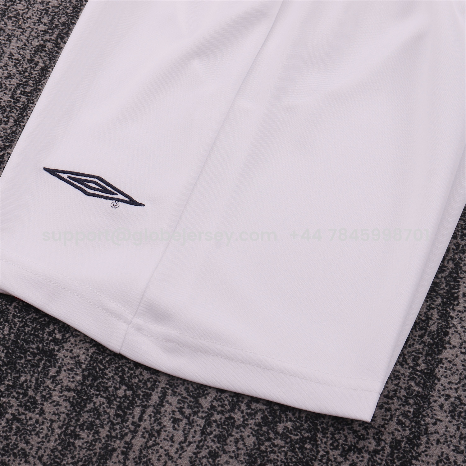 GlobeJersey-Retro England 2002 Home Kids Kit