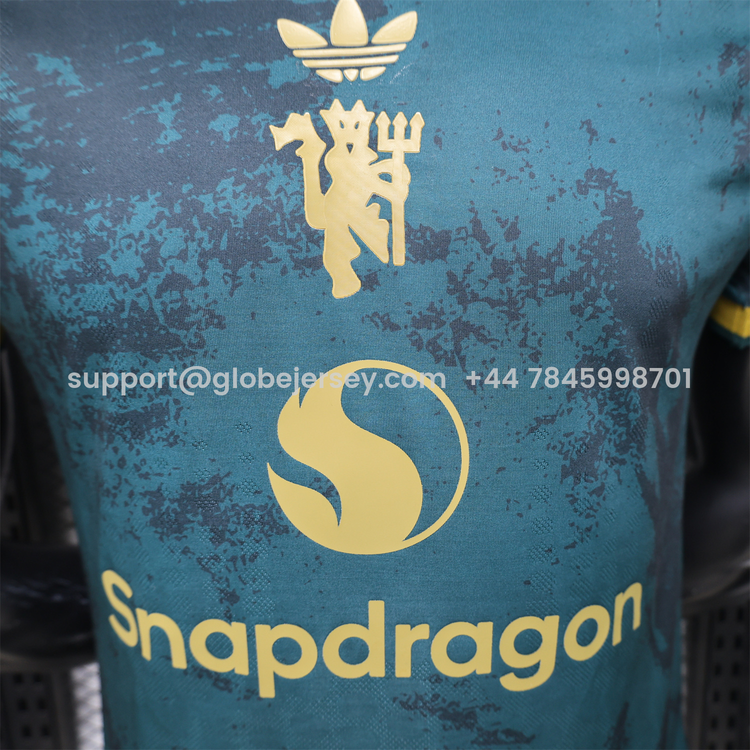 GlobeJersey-Manchester United 26-27 Devil Green Gold Special Jersey - Player Version