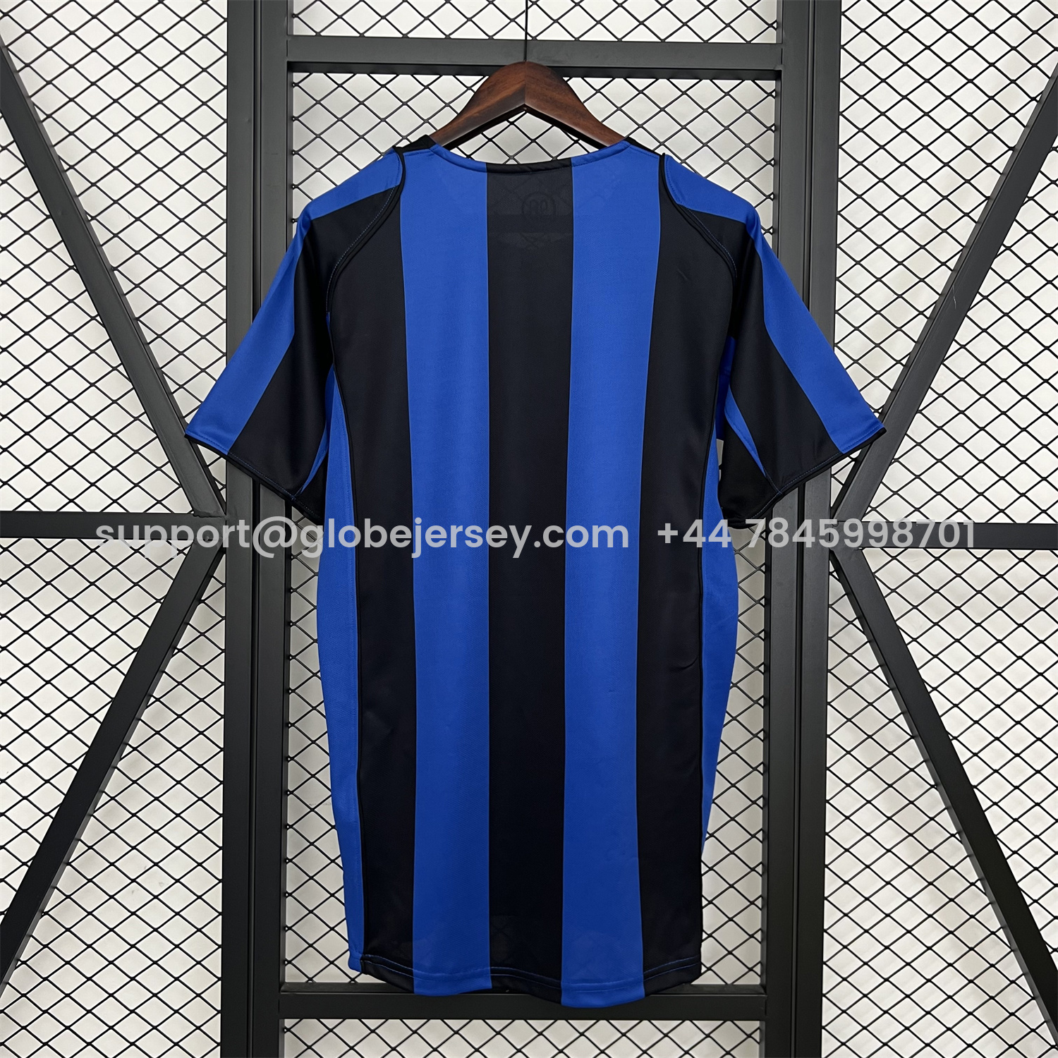 GlobeJersey-Retro Inter Milan 2004-05 Home Jersey