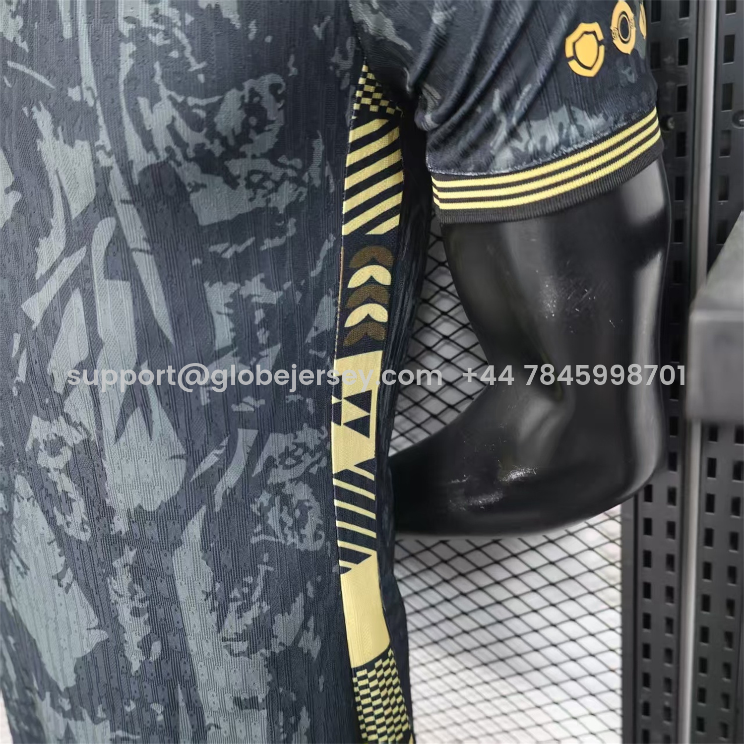 GlobeJersey-Portugal 2026 COMMA Black CR7 Special Jersey - Player Version