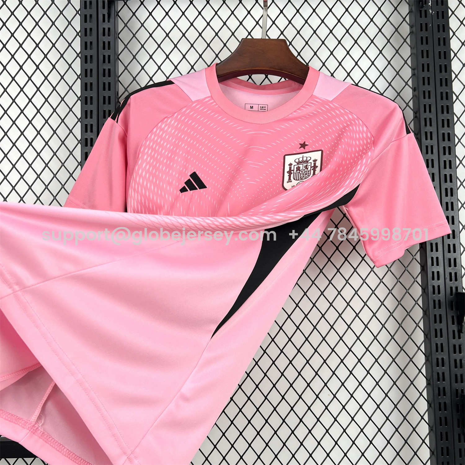 GlobeJersey-Spain 2026 Soft Pink Goalkeeper Jersey - Fans Version