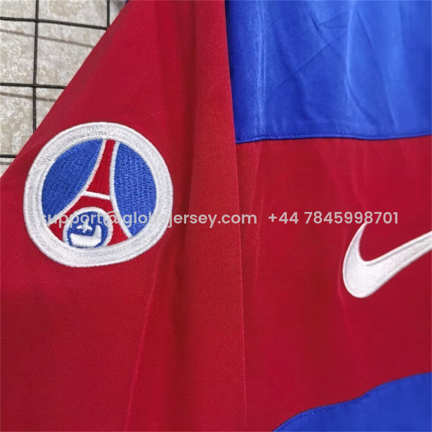 GlobeJersey-Retro Paris Saint-Germain PSG 1996-97 Red Blue Windbreaker Jacket