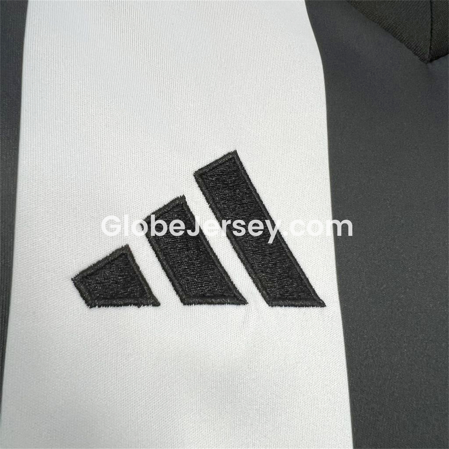 GlobeJersey-Newcastle United 2025 CARABAO CUP FINAL Home Jersey - Fans Version